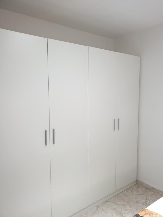 Rooms Nice And Quite 발렌시아 외부 사진